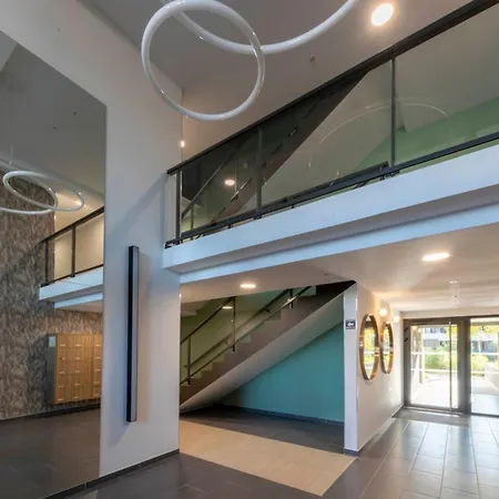06ah - Superb Waterfront T2 - Swimming Pool * Villeneuve-Loubet